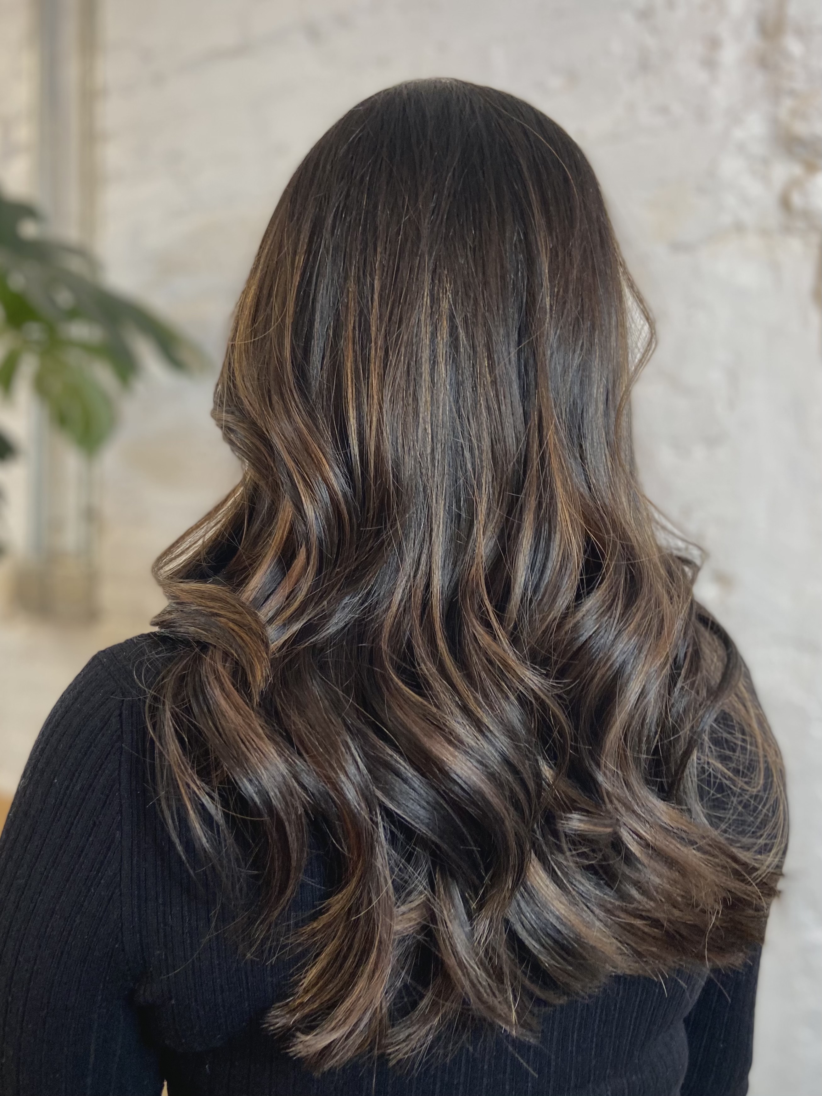 Balayage 101: The Basics to know & 7 Elegant Balayage Colors